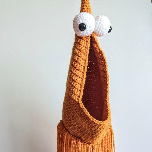 Large crochet alien - gold