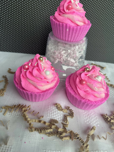 Bath Bomb cupcakes 'Be Mine'