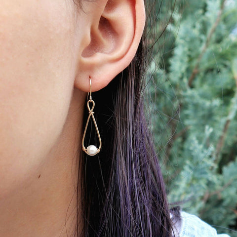 Teardrop Pearl Earrings - Shop Motif