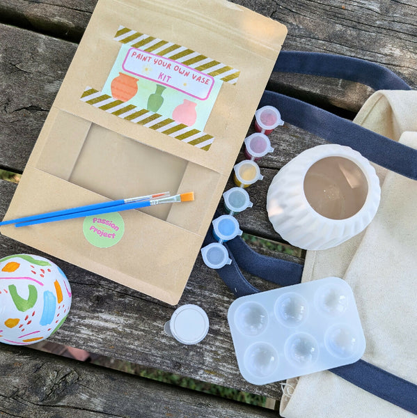 Paint a Vase DIY Kit