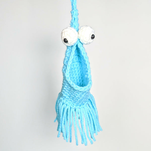 Small crochet alien - light blue